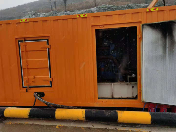 咸阳发电机出租 柴油发电机组电压低报警怎么办？