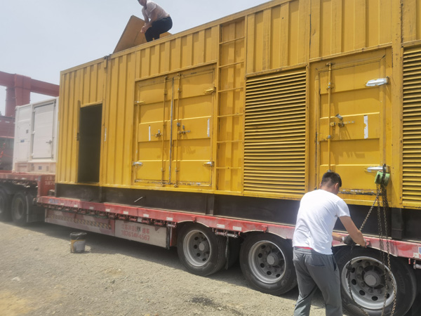 咸阳发电机出租100KW发电机需要什么规格的电缆线?